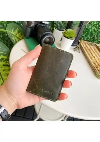 Modica Sovana ve Otto Ot88 Hakiki Deri Cüzdan Karşılaştırması