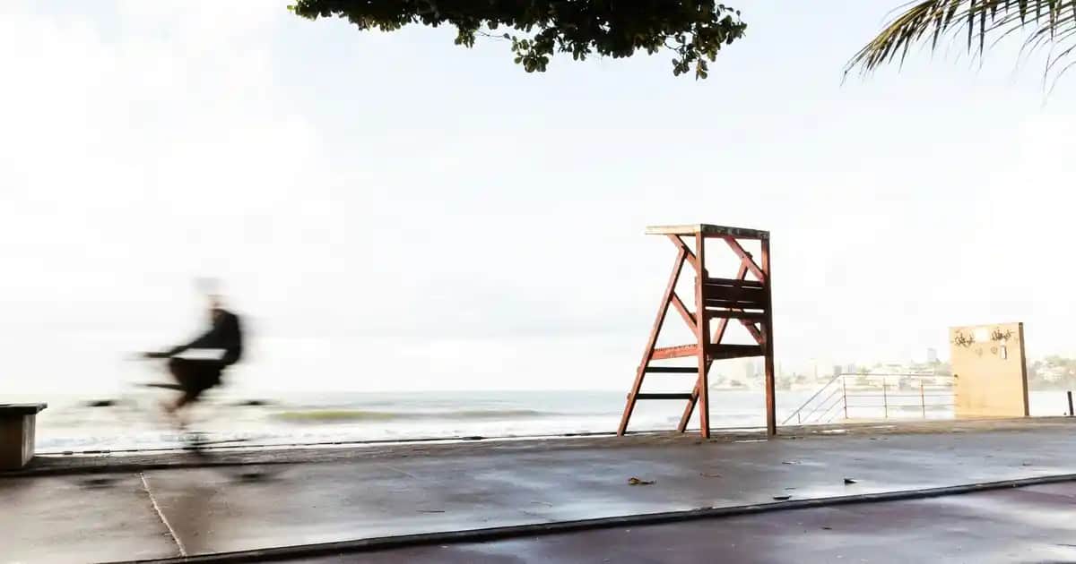 Adidas Keko Eşofman Takımı: Modern ve Enerjik Tarzıyla Günlük Spor Giyim Alternatifi