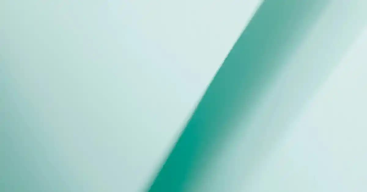 Asimetrik Bluz Modelleri: Güncel Trendler ve Stil Önerileri