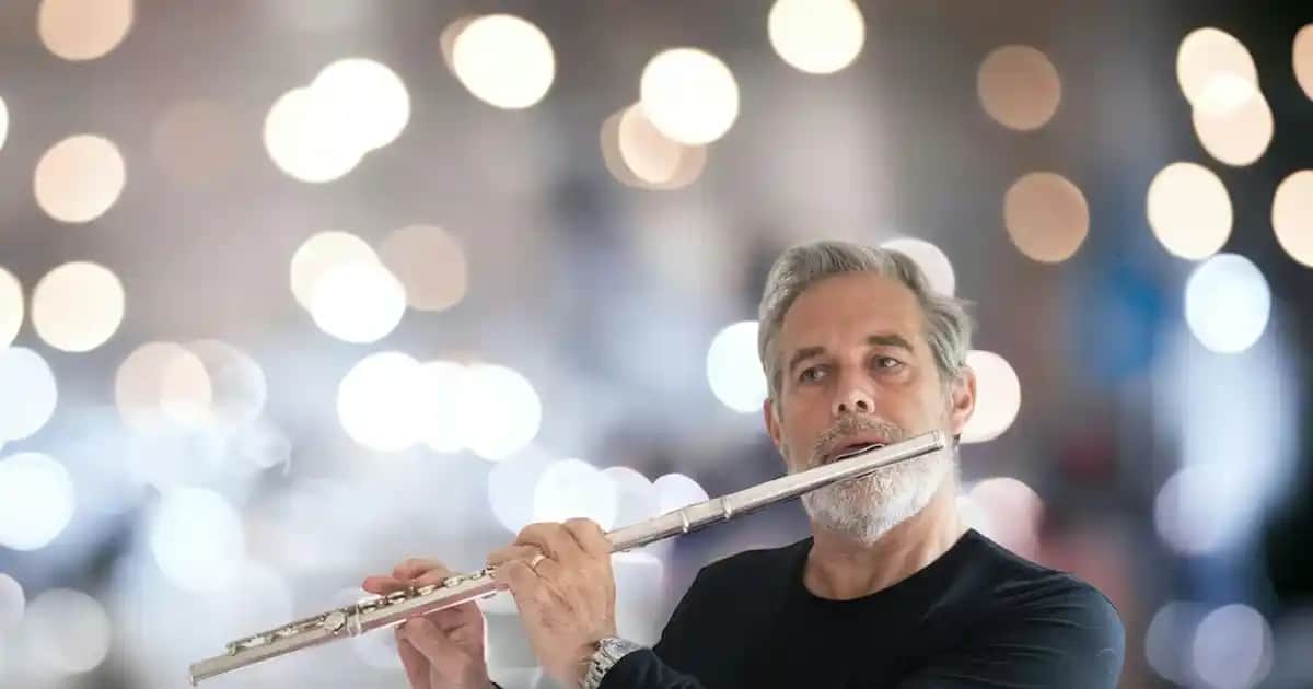 Boot Cut Jean Nedir? Tarz ve Konfor Sunan Zamansız Denim Pantolonlar