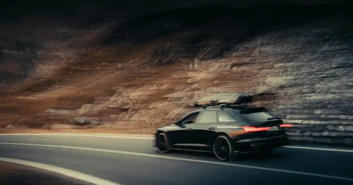 Cepli Kazaklar: Şıklık ve İşlevselliği Bir Arada Sunan Modern Giyim Parçası