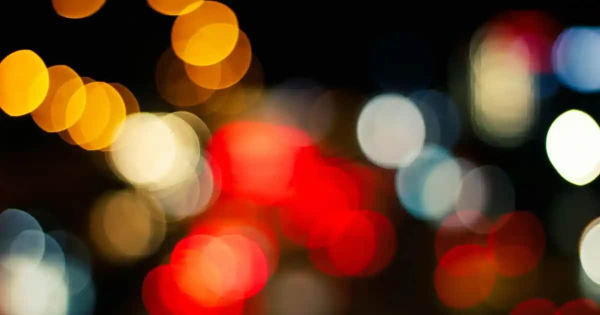 Distressed Jean Nedir ve Günümüz Moda Dünyasındaki Yeri Hakkında Kapsamlı Bilgi