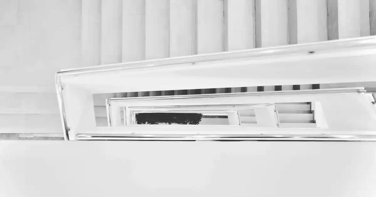 Erkek Örgü Kazak Modelleri: Güncel Trendler ve Stil Önerileri