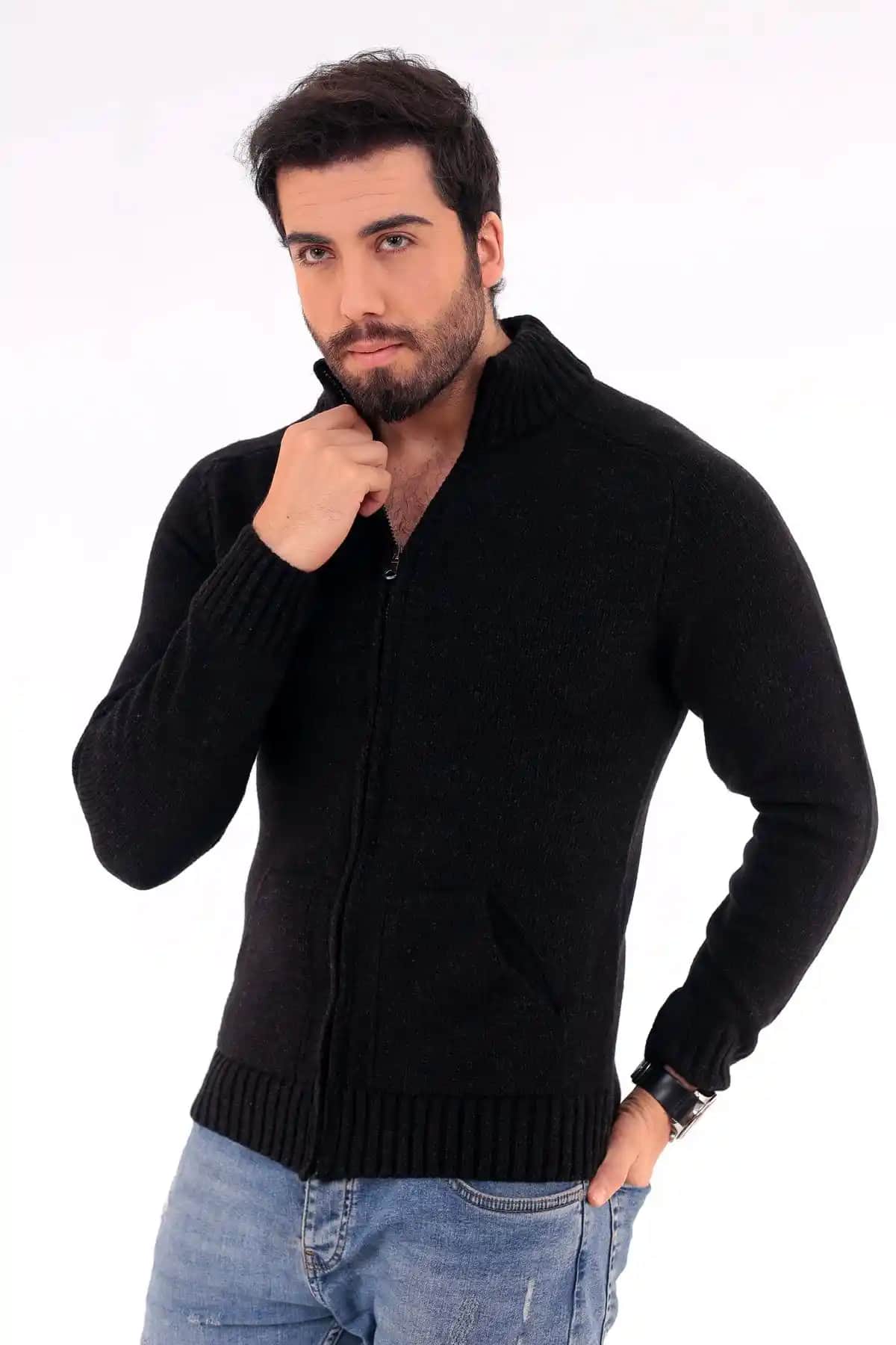 Erkekler İçin Fermuarlı Boğazlı Kazaklar: Stil ve Fonksiyonelliğin Buluşması