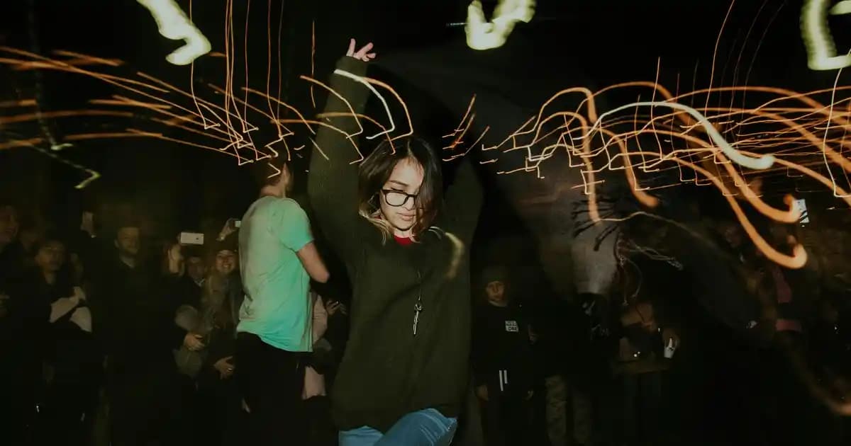 İnek Desenli Ceketler Moda Trendleri ve Kombinasyon İpuçları