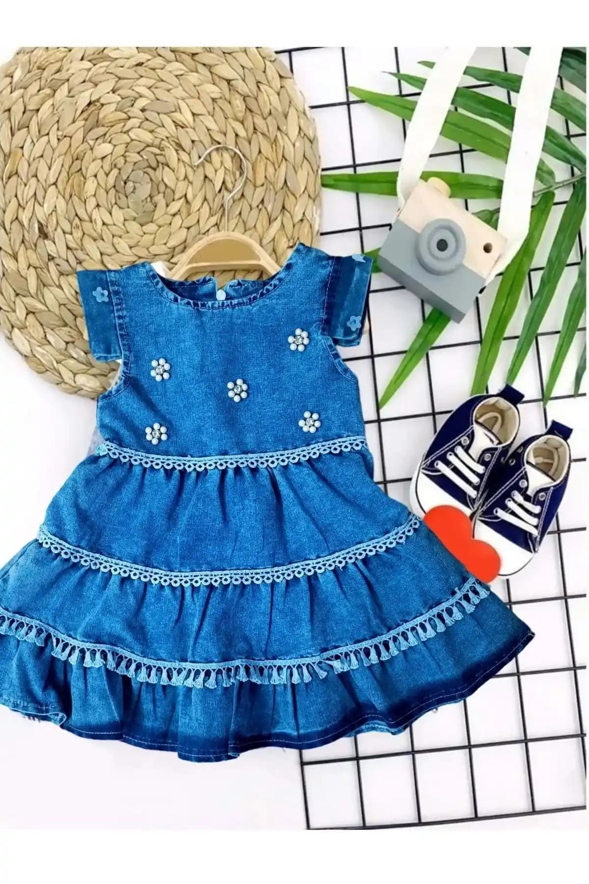 Kız Bebek Kot Elbise: Dayanıklı ve Şık Tasarımlarla Günlük ve Özel Anlar İçin