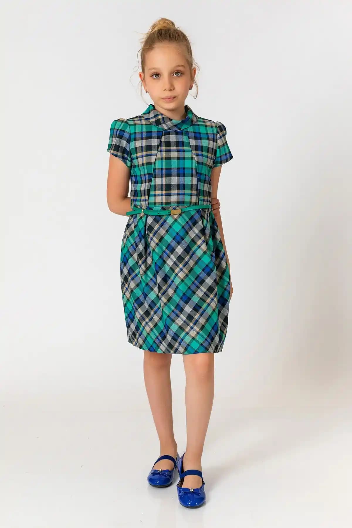 Kız Çocuklar İçin Yeşil Elbise Modelleri: Trendler ve Farklı Tasarımlar