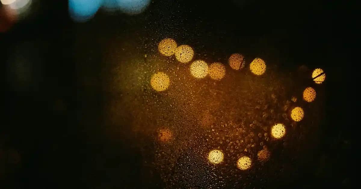 Krem Rengi Kazak Kombinleri: Şıklık ve Zamansızlık İçin Stil Önerileri