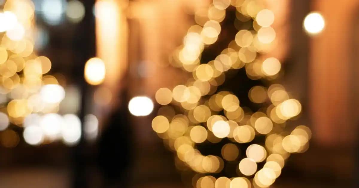 Mavi Renk Kazaklar: Güncel Modeller ve Stil İpuçlarıyla Şıklık ve Konfor