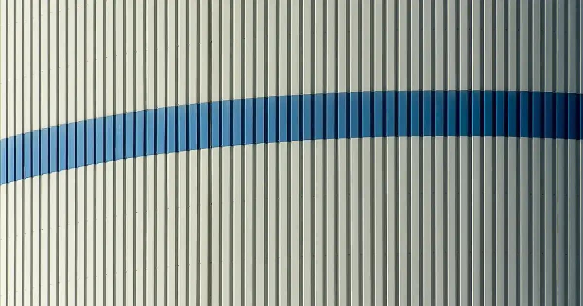 Mezuniyet İçin Uygun Mini Abiye Elbise Seçenekleri ve Trendler