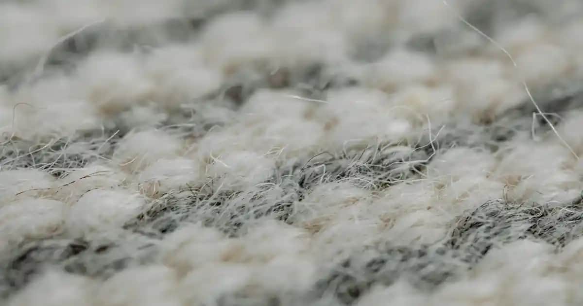 Sıfır Kol Kazaklar ile Şıklık ve Konforu Bir Arada Yakalayın