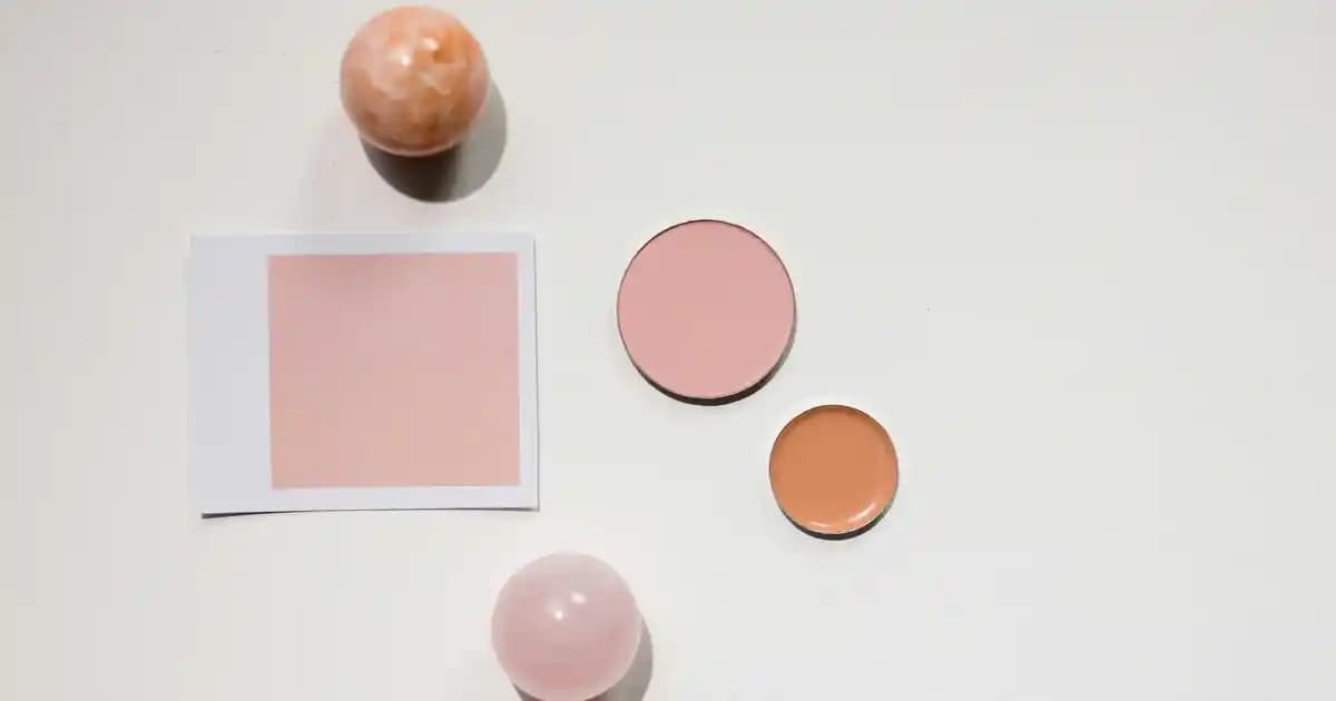 Siyah Erkek Kazaklar: Çok Yönlü Modeller ve Kombinasyon İpuçları