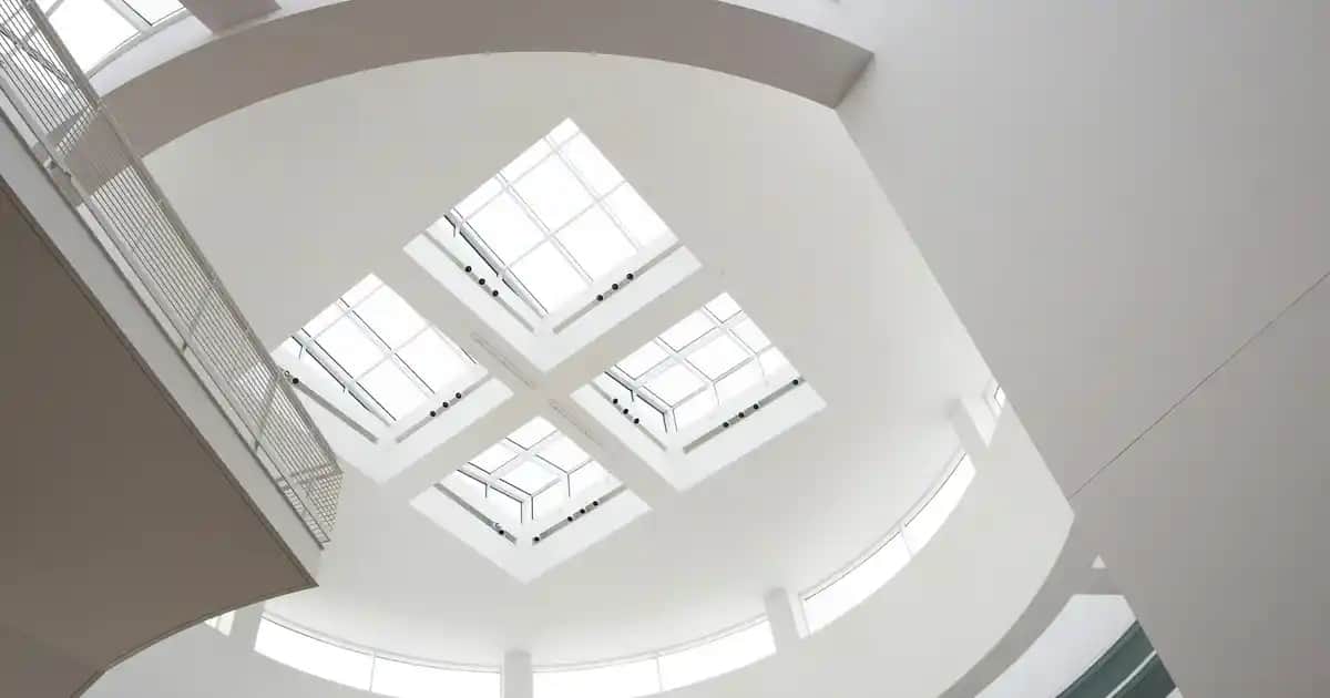 Tişört Üstü Gömlek Modası: Günlük ve Şık Kombinler İçin Stil Rehberi