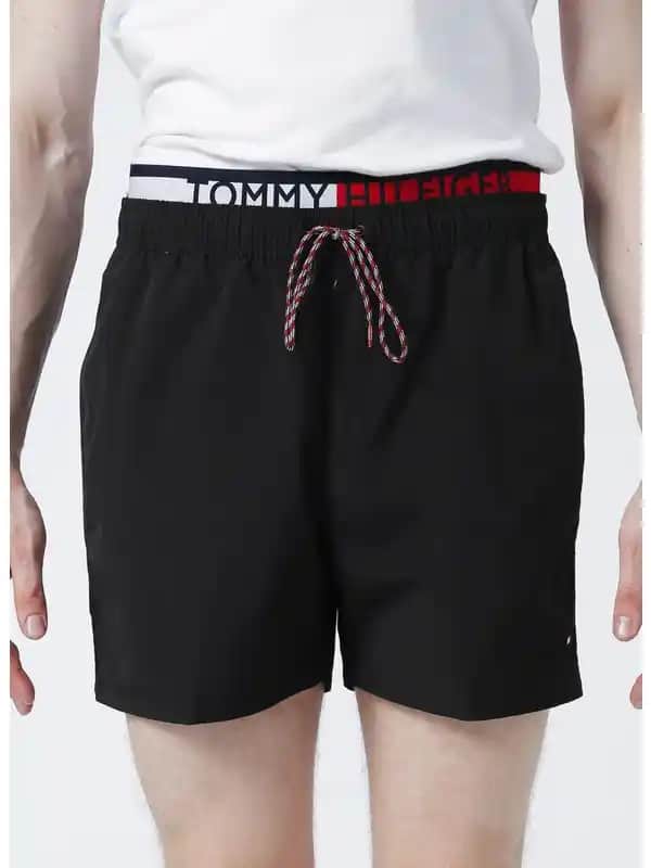 Tommy Hilfiger Şort Koleksiyonları ve Moda Trendleri Hakkında Detaylı Bilgi