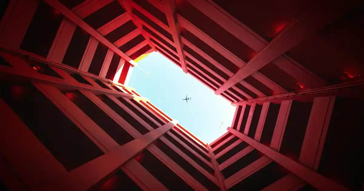 Yaz Aylarında Rahat ve Şık Görünmek İçin Uzun Kot Şort Seçenekleri