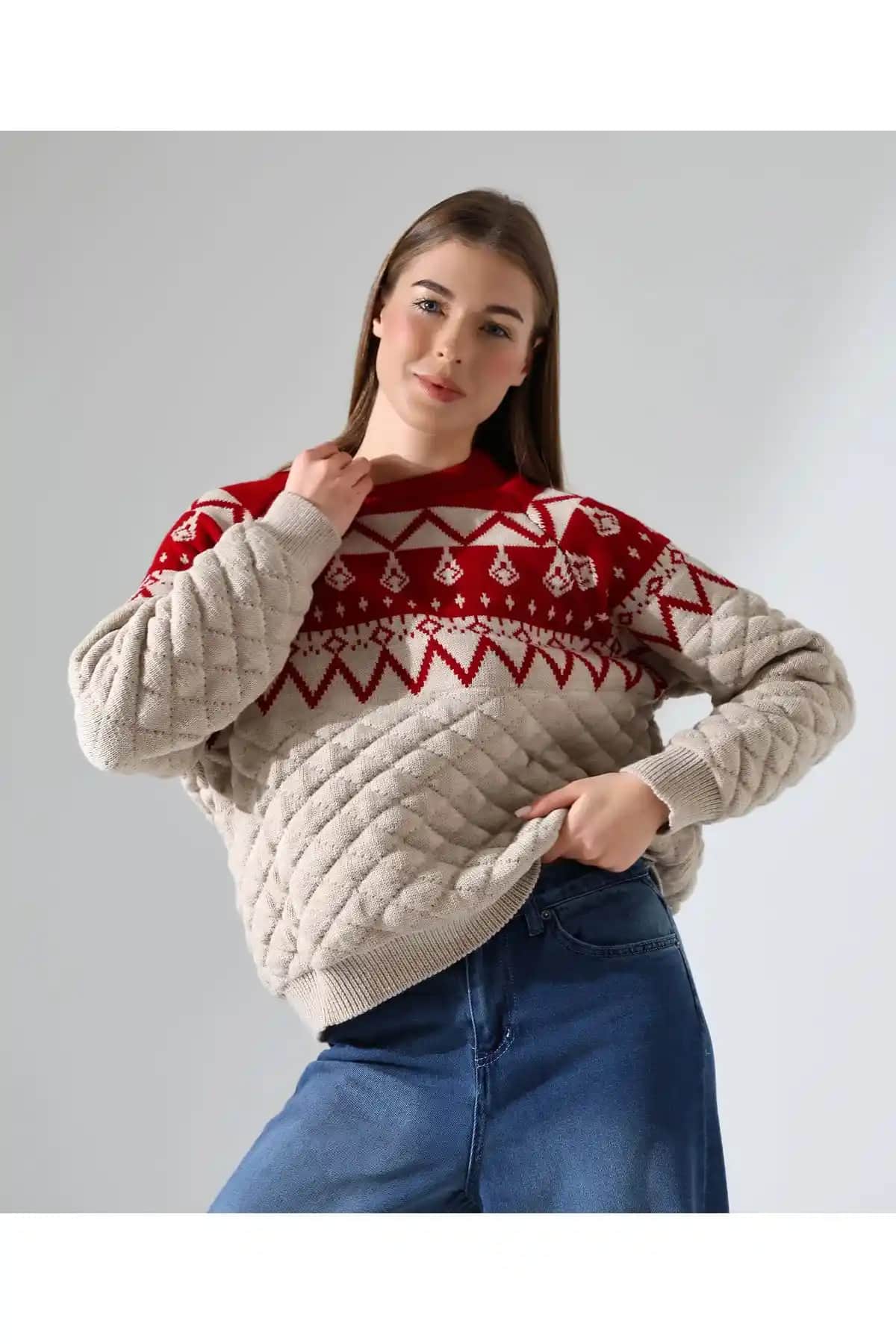 Yılbaşı Giyiminde Sıcak ve Şık Alternatifler: Christmas Kazaklar ve Trendler