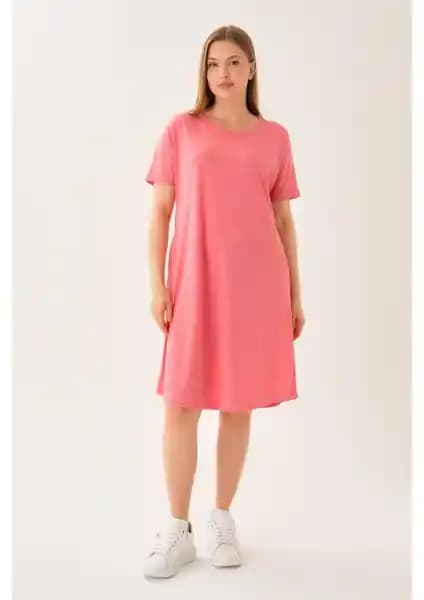 Alexander Gardi Kadın Bisiklet Yaka Cepli Elbise Modern ve Rahat Tasarım