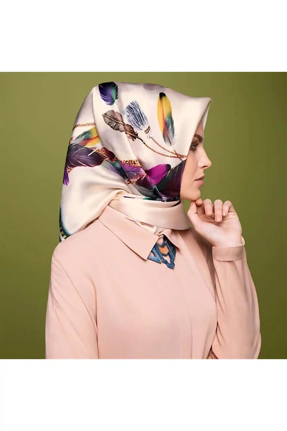 Armine Sport Eşarp 7409P-04 Tivil: Modern Tasarım ve Yüksek Kalite Standartlarıyla Şıklık