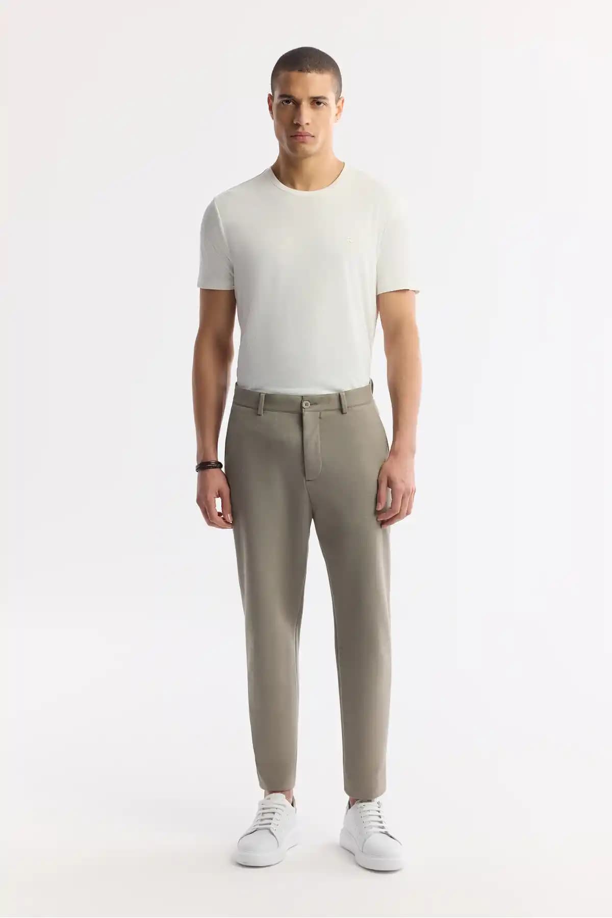 Avva Erkek Yağ Yeşili Klasik Bel Pamuklu Jersey Carrot Fit Pantolon Özellikleri ve Kullanım İpuçları