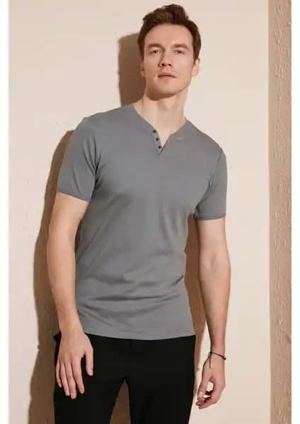 Buratti %100 Pamuklu V Yaka Slim Fit Erkek Tişörtü Detaylı İnceleme ve Kullanıcı Yorumları