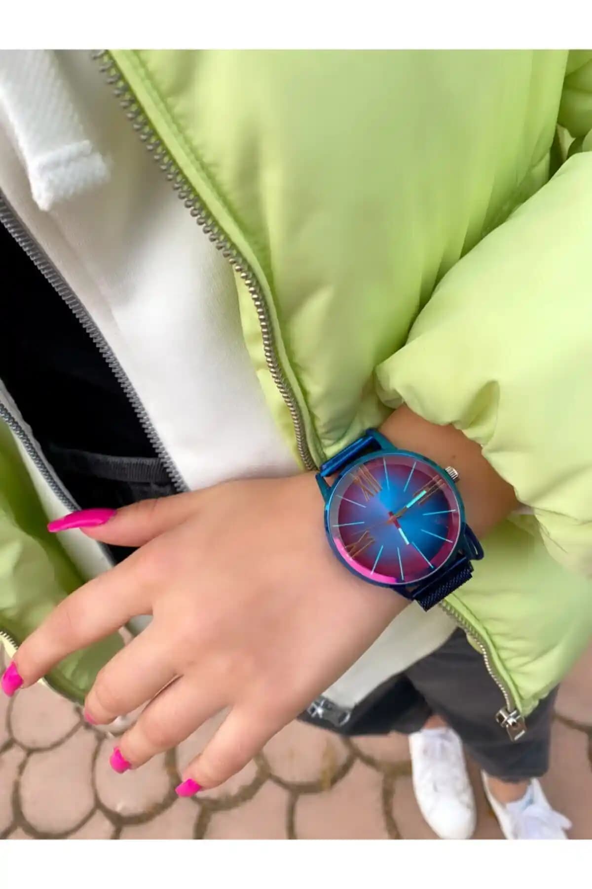 ÇENÇEN Unisex Gold Kol Saati Modern Tasarım ve Dayanıklılık Bir Arada