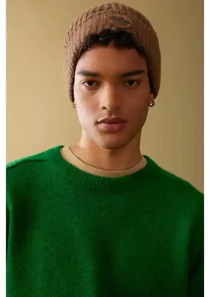 DeFacto Erkek Bere U9173AZ23WN: Şık ve Konforlu Kış Aksesuarı