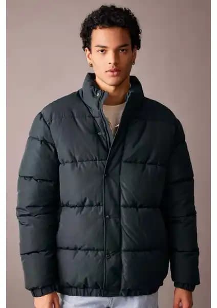 DeFacto Fermuarlı Çıtçıtlı Cepli Dik Yaka Şişme Mont İncelemesi ve Özellikleri