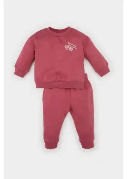 DeFacto Kız Bebek 2'li Takımlarının Malzeme, Tasarım ve Kullanım Özellikleri Analizi