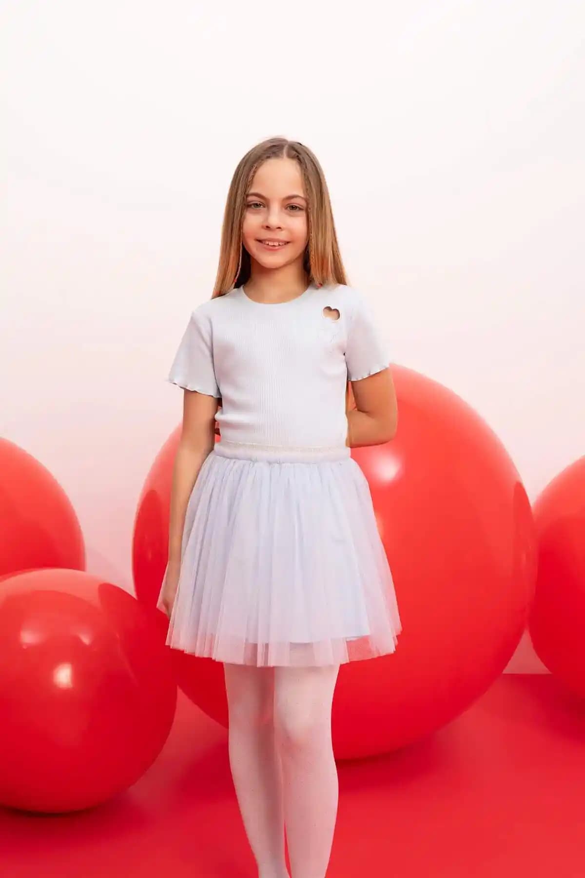 DeFacto Kız Çocuk Dar Kesim Bisiklet Yaka İşlemeli Tişört İnceleme ve Özellikleri