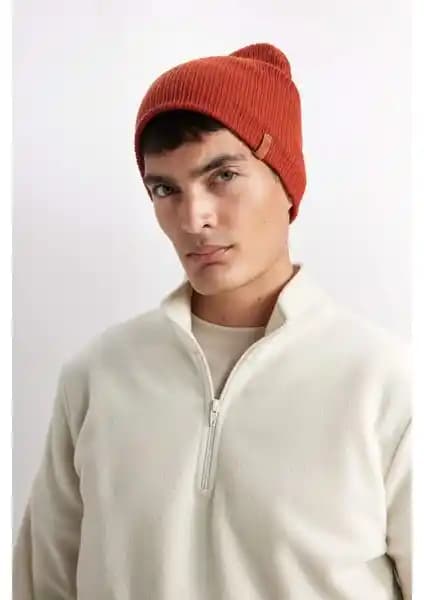 DeFacto ve Hatemoğlu Erkek Bere Karşılaştırması: Malzeme, Konfor ve Dayanıklılık Analizi