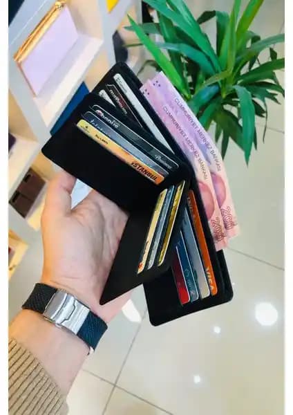 Deri Erkek Cüzdanları Karşılaştırması: Fly ve Luv Modellerinin Özellikleri