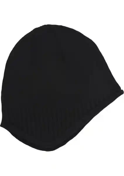 Eleven Markets İç Polarlı Siyah Bere: Kış Ayları İçin Fonksiyonel ve Şık Aksesuar