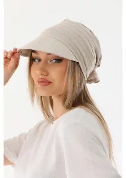 Elif İç Giyim ve Tezzgelsin Safari Bağlamalı Siperli Şapka Karşılaştırması