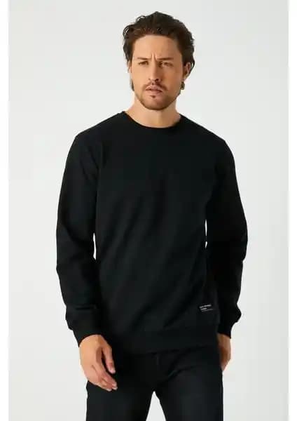 Erkek Siyah Basic Bisiklet Yaka Sweatshirt İncelemesi ve Kullanım Özellikleri