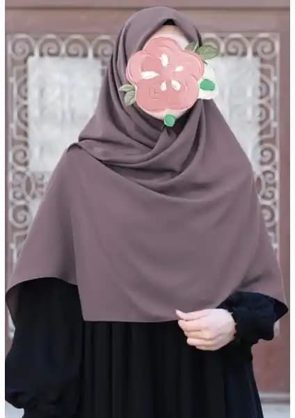 Fresco Scarfs Gül Kurusu Medine İpeği Eşarp: Şıklık ve Konforun Buluşması