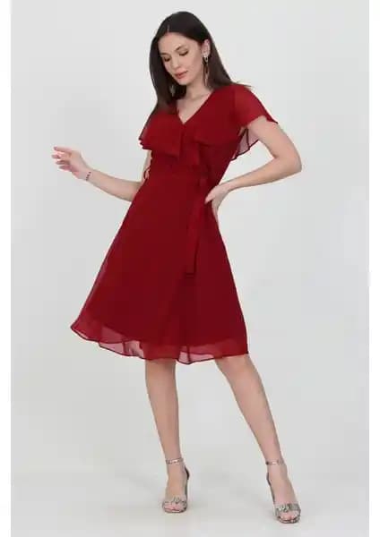 Kadın Elbisesi Karşılaştırması: Şifon ve Krep Kumaşlar Arasındaki Farklar ve Tercih İpuçları