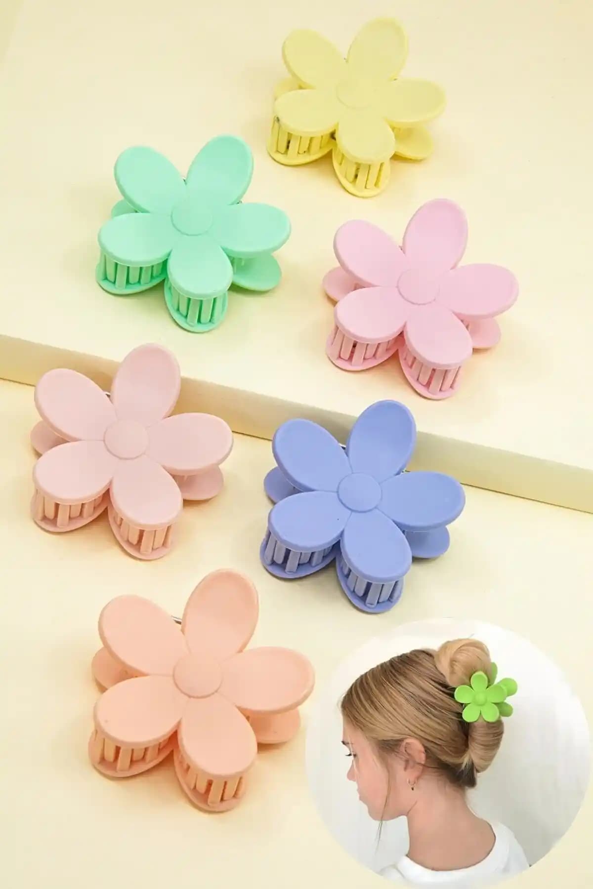 Kadınlar İçin Renkli Papatya Desenli 6'lı Toka Seti Şıklık ve Fonksiyonellik Sunar