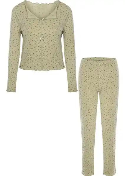 Koza İç Giyim Sevgililer Günü Temalı Kadın Pijama Takımı: Konfor ve Şıklığın Buluşması