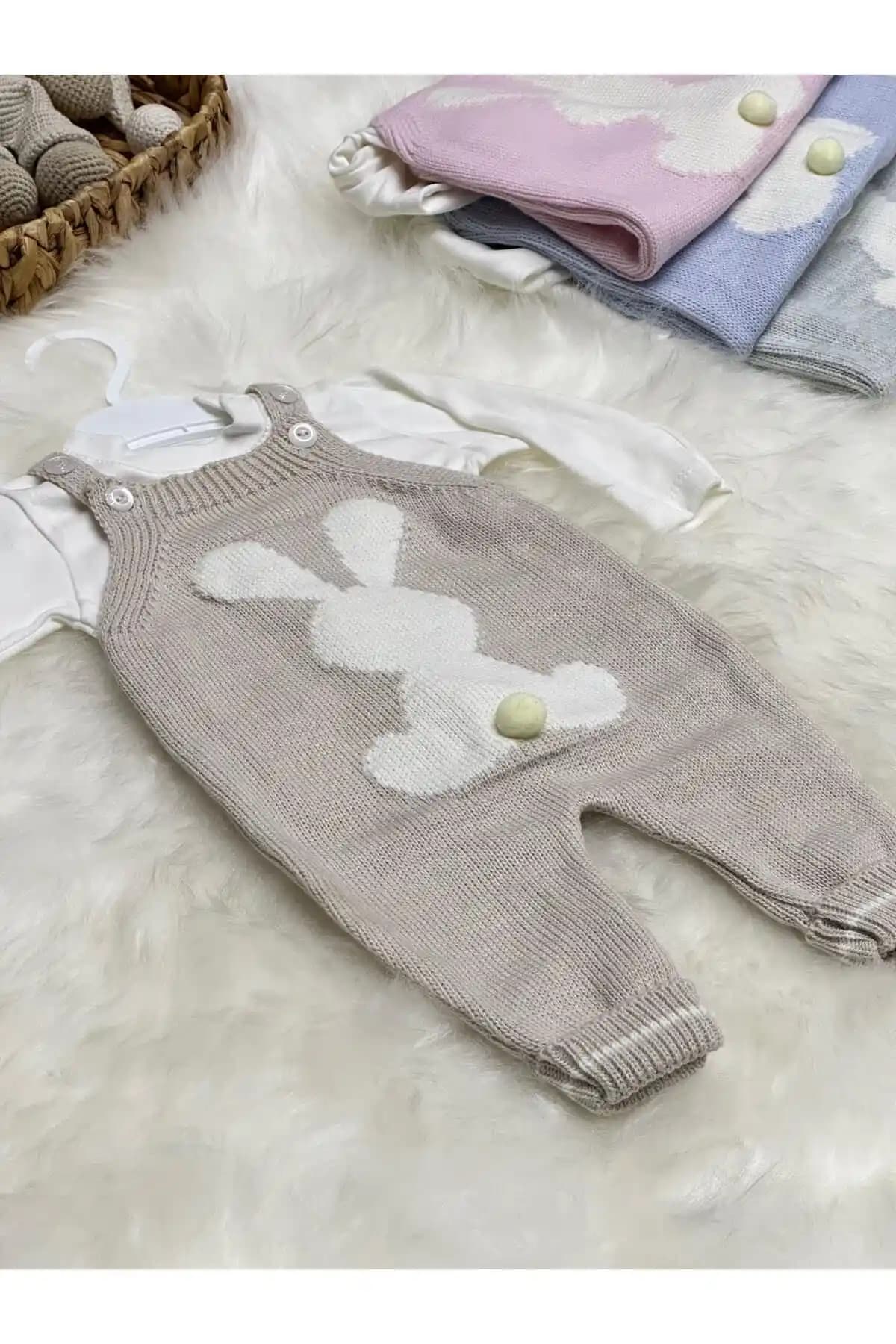 Littleland Patik Hediye Bebekler İçin Rahat ve Şık Unisex Tulum Tasarımı ve Özellikleri