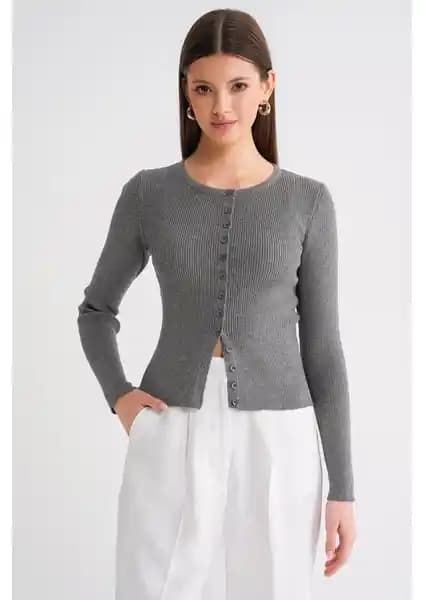 Mixray 6931 ve 6943 Kadın Hırka Karşılaştırması: Kumaş, Tasarım ve Kullanıcı Yorumları