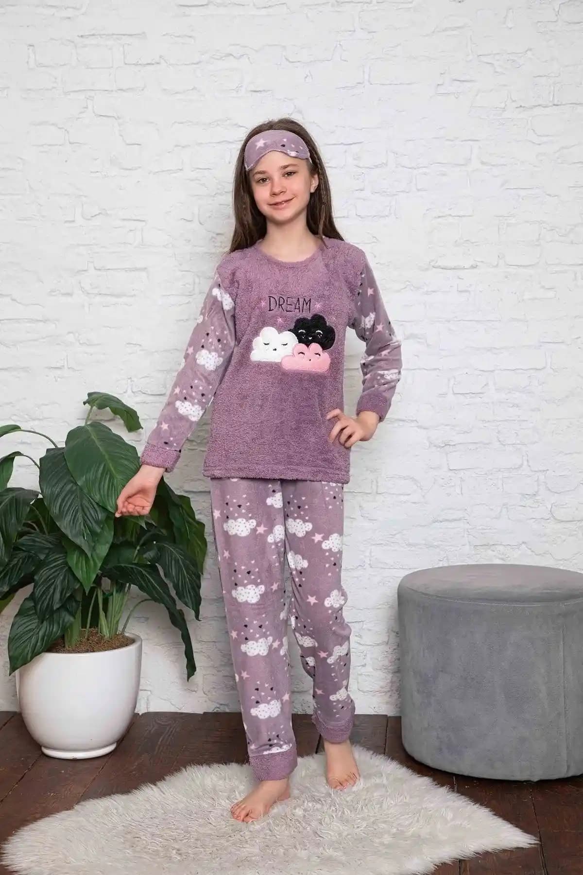 MODAREYA Bulutlu Aplike Nakışlı Polar Kız Çocuk Pijama Takımı Özellikleri ve Kullanım Avantajları