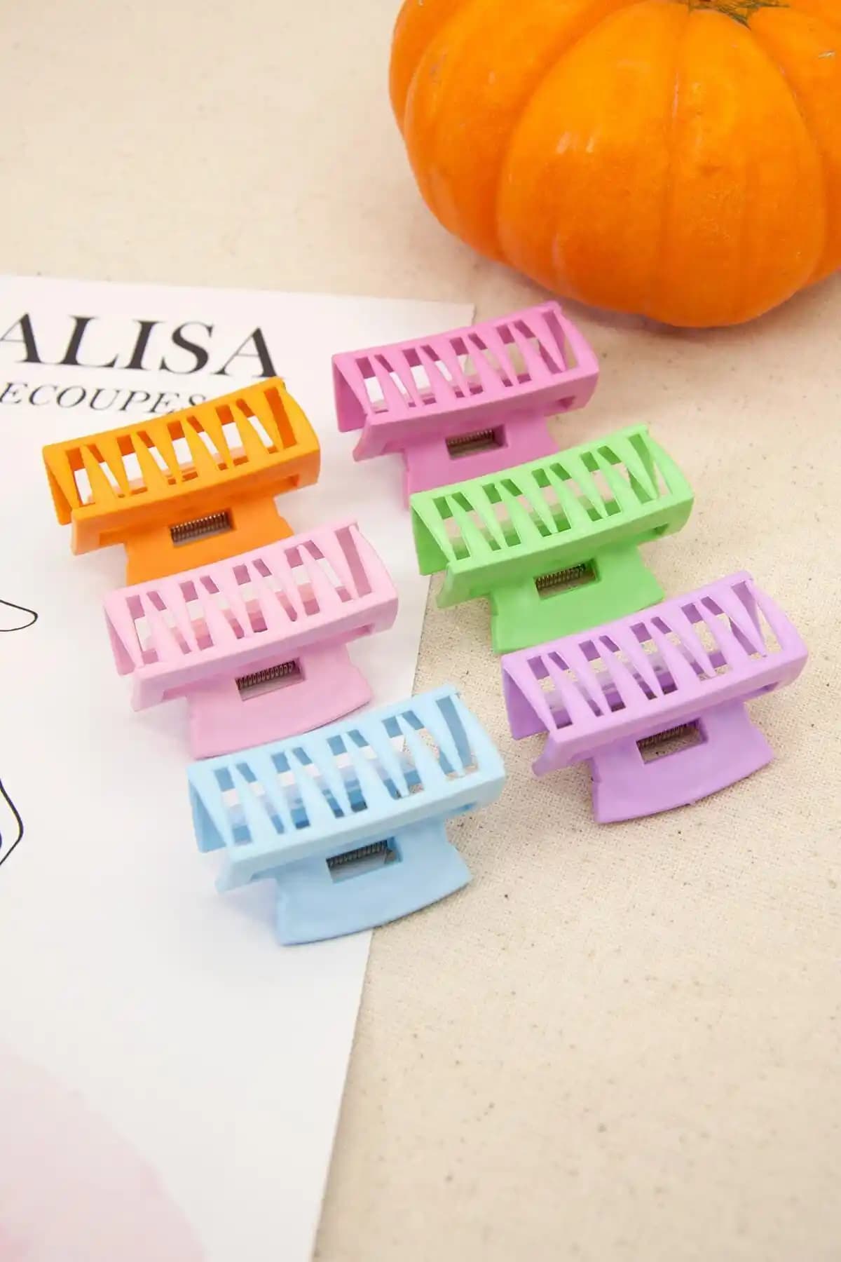 Monalisa Kadın 6’lı Renkli Orta Boy Mandal Toka Seti Günlük ve Şık Kullanım İçin