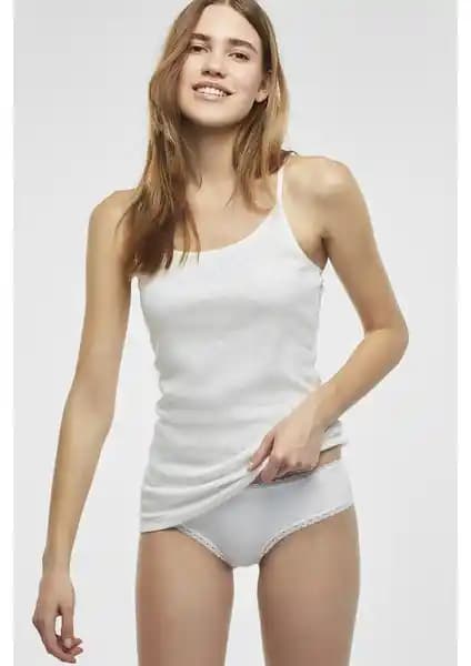 Penti Beyaz İnce Askılı Atlet: Şık ve Rahat Günlük İç Giyim Parçası