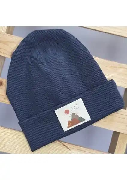 Peri Masalı Aksesuar: Kız Çocukları İçin Şık ve Konforlu Bere Seçenekleri