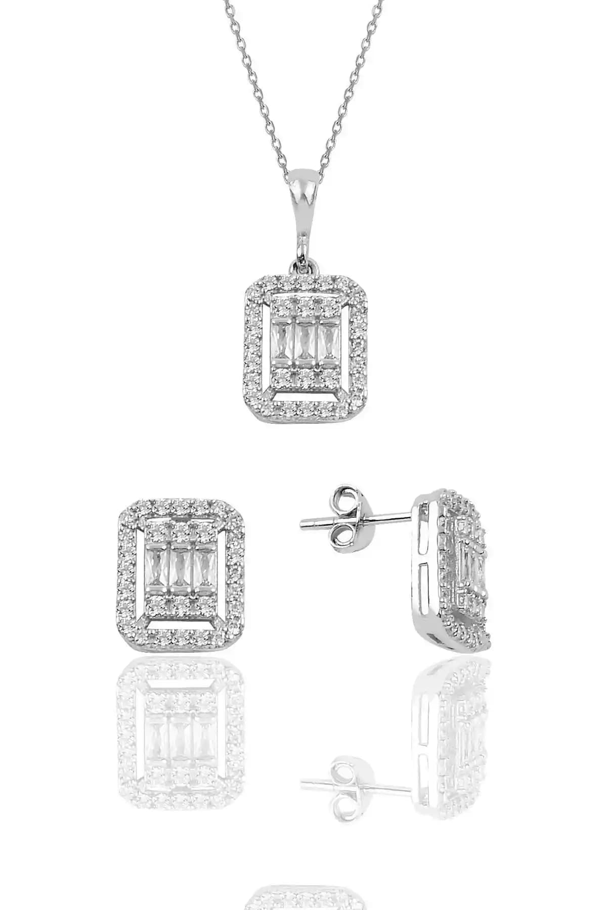 Söğütlü Silver Rodyum Kaplamalı Gümüş Baget Taşlı Set Modern ve Şık Tasarım