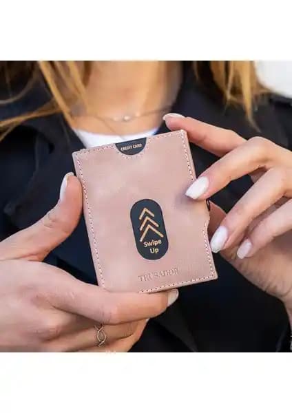 Trusador Valencia Pembe Hakiki Deri RFID Korumalı Mini Unisex Cüzdan Özellikleri ve Kullanım Avantajları