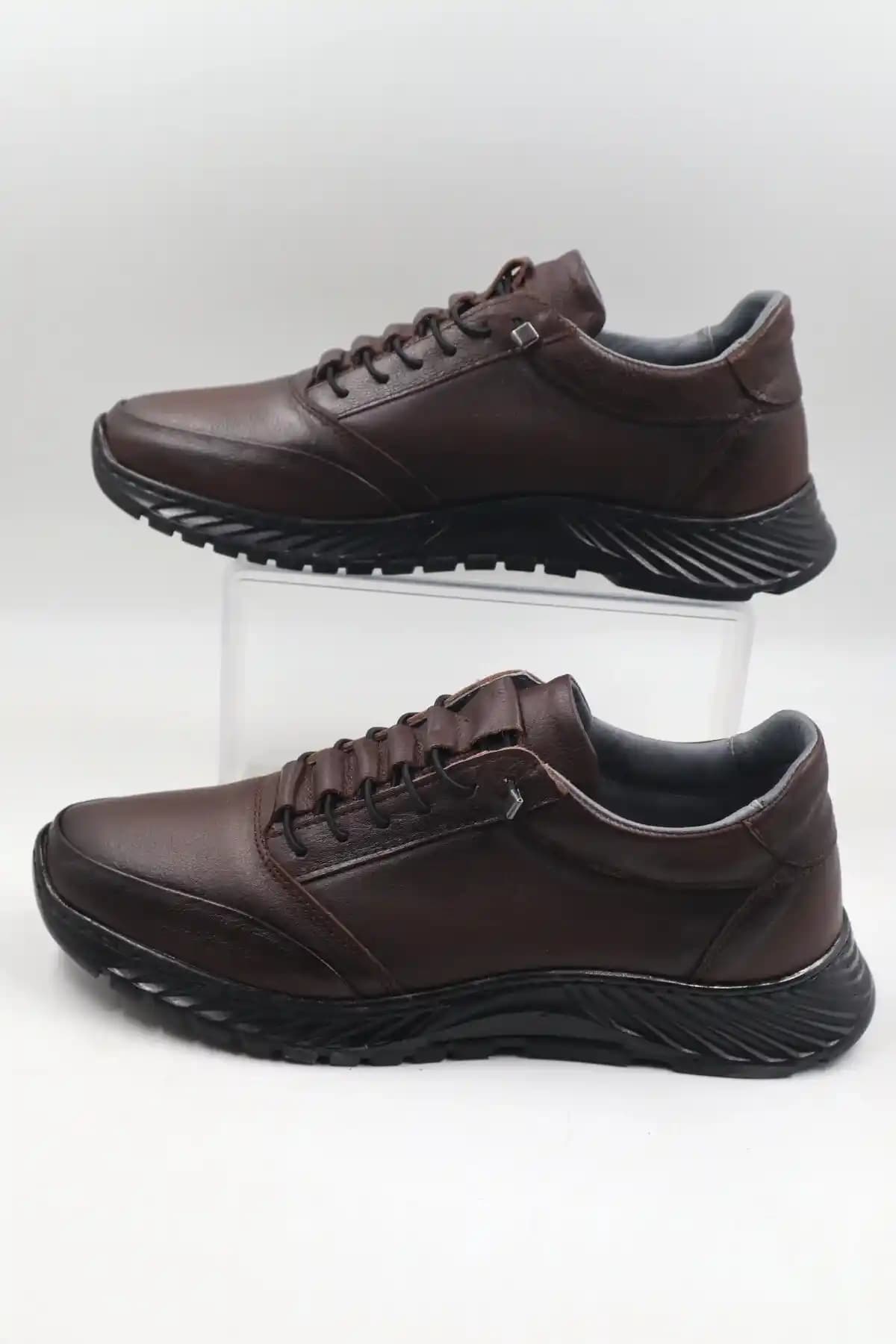 Tam Deri Spor Ayakkabılar: Popüler Modeller, Özellikler ve Kullanım İpuçları