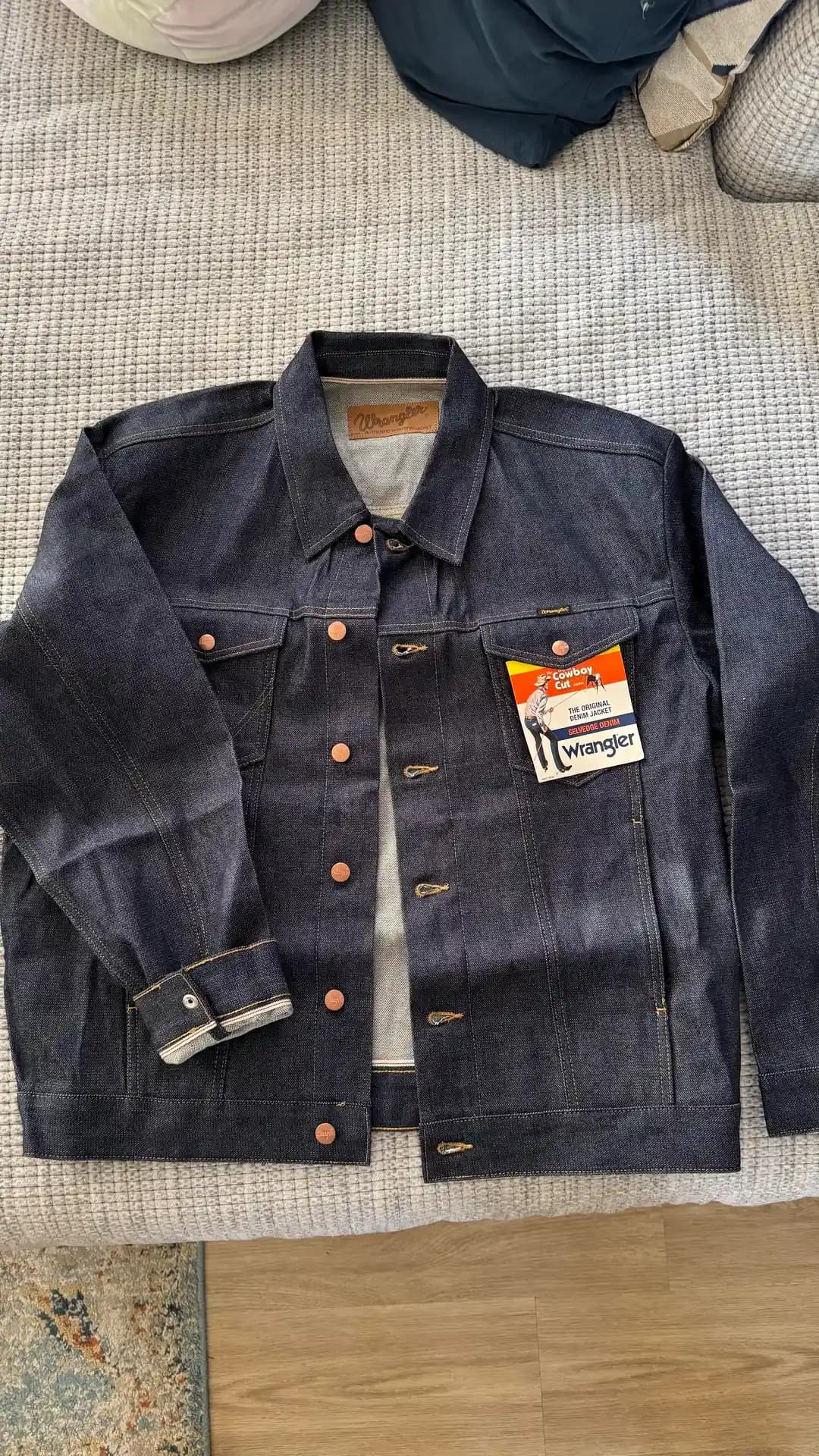 Wrangler Cowboy Cut Selvedge Denim Ceket: Kumaş, Tasarım ve Bakım İncelemesi
