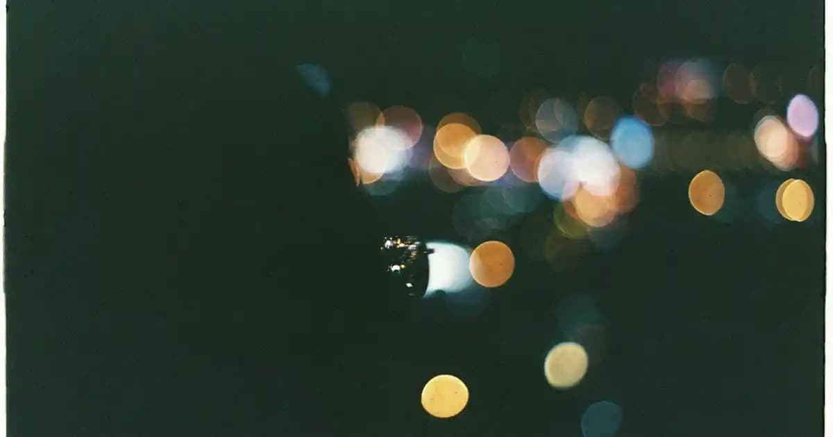 Büyük Beden Midi Elbiselerle Şıklığınızı Yansıtın ve Tarzınızı Özgürce Gösterin