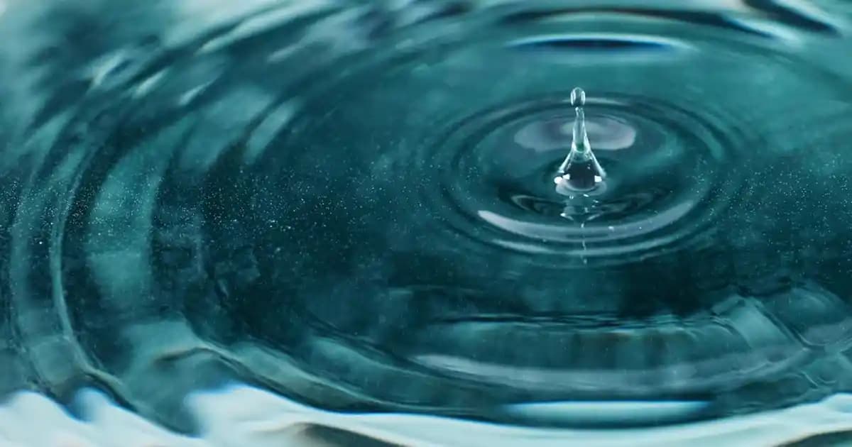 Çizgili Deniz Şortu Modelleri ve Stil İpuçları Yaz Ayları İçin Uygun Seçenekler